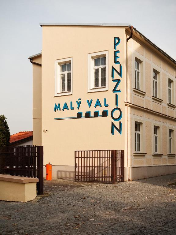 Penzion Maly Val Kroměříž Extérieur photo